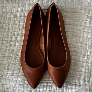 Frye Point Toe Leather Flats size 6.5